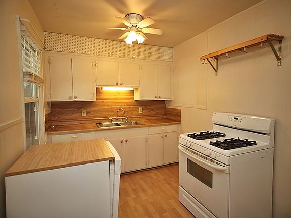 2nd image of 1515 Glendale St