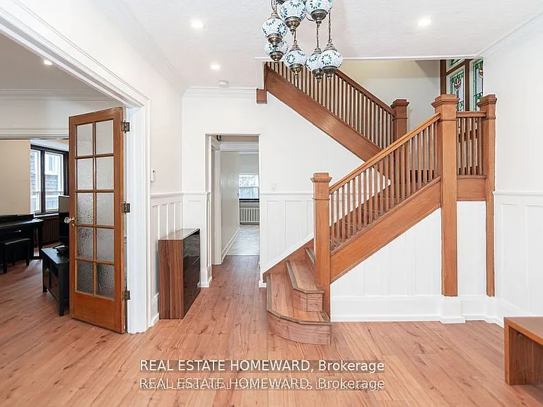 56 Oakwood Ave — Photo 3