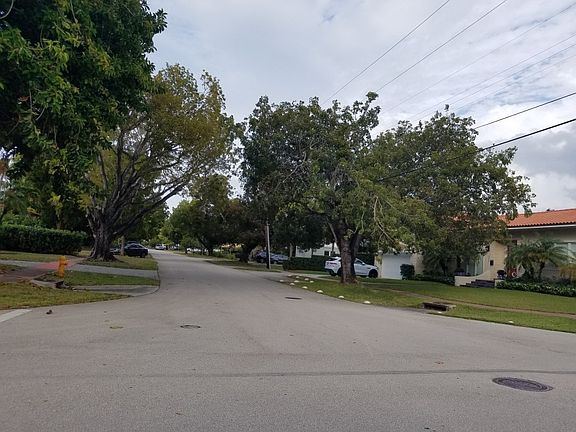4th image of 4300 N Adams Ave