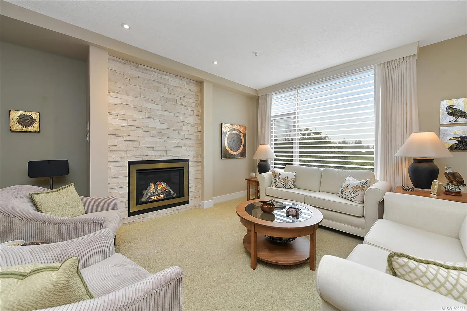 5336 Sayward Hill Cres photo 1