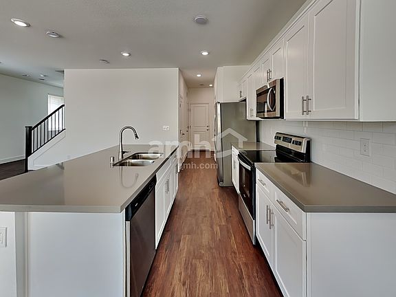 4th image of 10412 Bee Balm St
