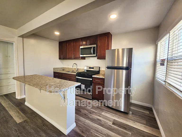 3877 39th St — Photo 3