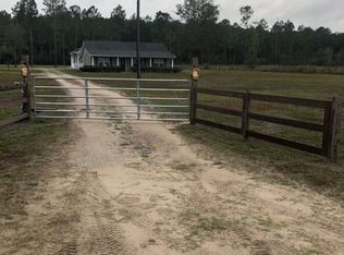 33268 Meadows Ln, Callahan, FL 32011
