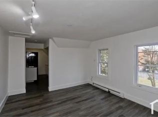 26 Huntington St #3, Springfield, MA 01107