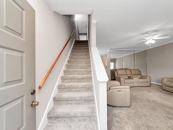 4th image of 9850 Pagewood Ln APT 1304