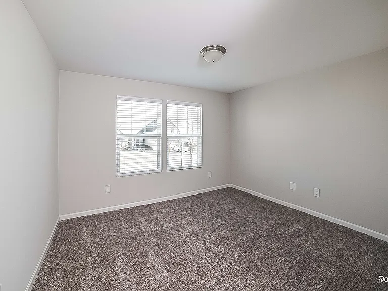 391 Shady Grove Ct — Photo 12