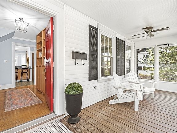 4th image of 21 Howe St