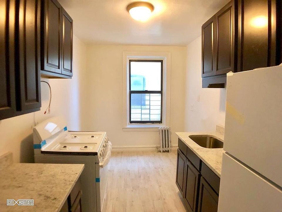 2nd image of 623 E 5th St APT B8