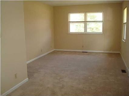5th image of 2563 Margybeth Ave