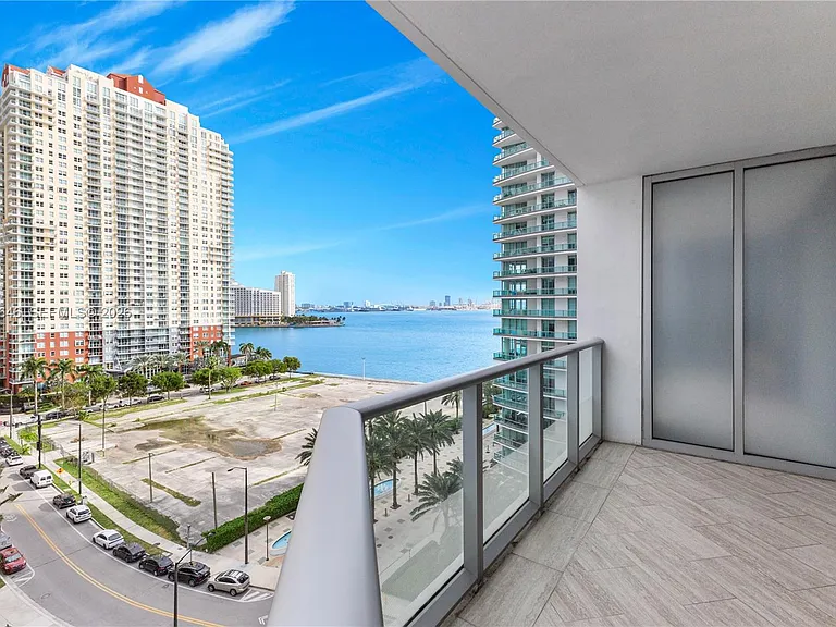 1300 Brickell Bay Dr #10 — Photo 5