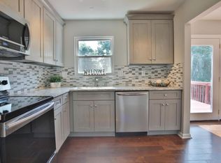 1703 Flagstaff Ct, Louisville, KY