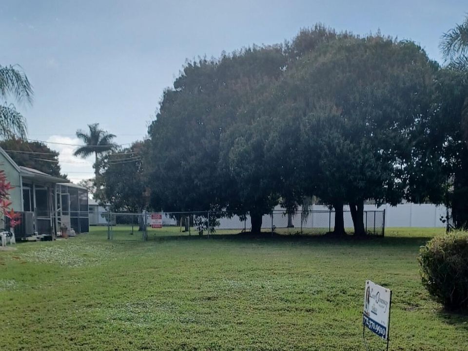1st image of 2240 SE Baron Street
