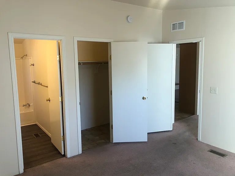 3012 E Acacia Club Ln — Photo 4