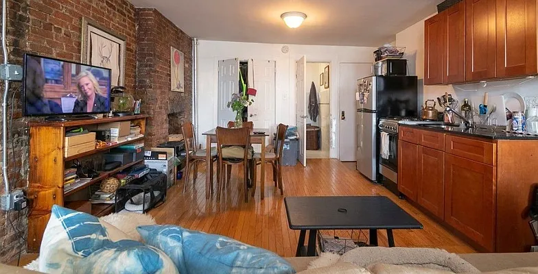 Rented by Empire Deeds LLC  | media 20