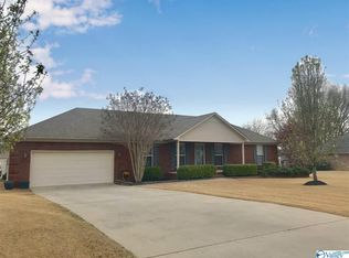 23918 May Ln, Athens, AL 35613