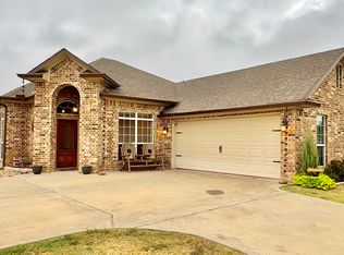 213 E Jade Dr, Hewitt, TX 76643
