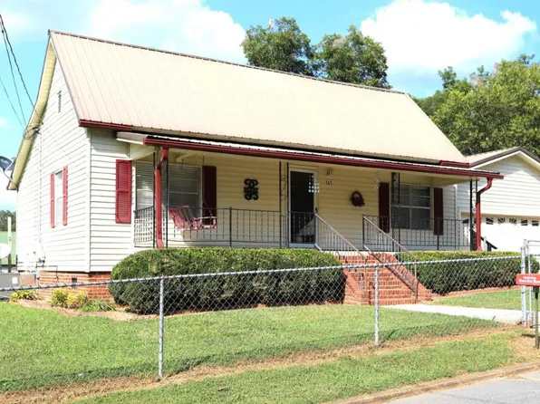 141 6th St, Trion, GA 30753