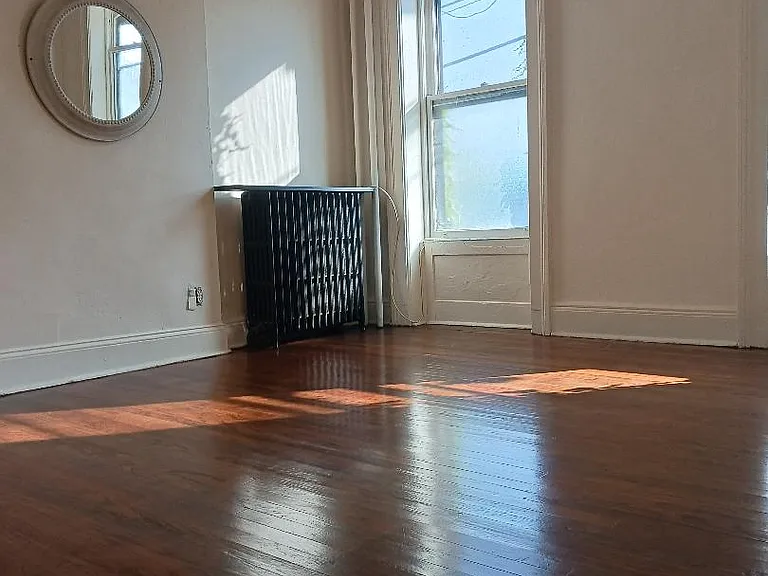 275 Elm St #2 — Photo 2