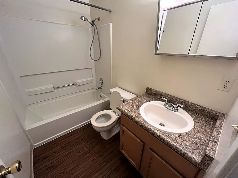 2142 Canyon Blvd #301 — Photo 6