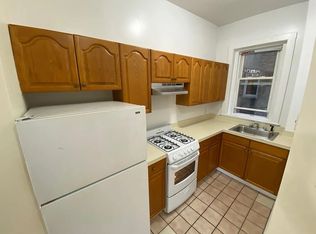 1137 Commonwealth Ave #1HR, Allston, MA 02134
