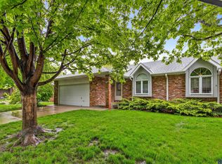 6216 S 28th St, Lincoln, NE 68516
