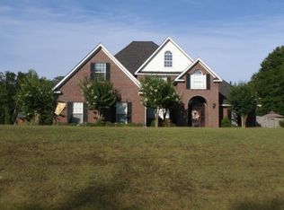 100 Grand Bear Cir, Vicksburg, MS 39183