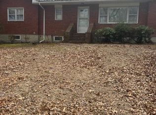 34 Nelson Rd, Selden, NY 11784