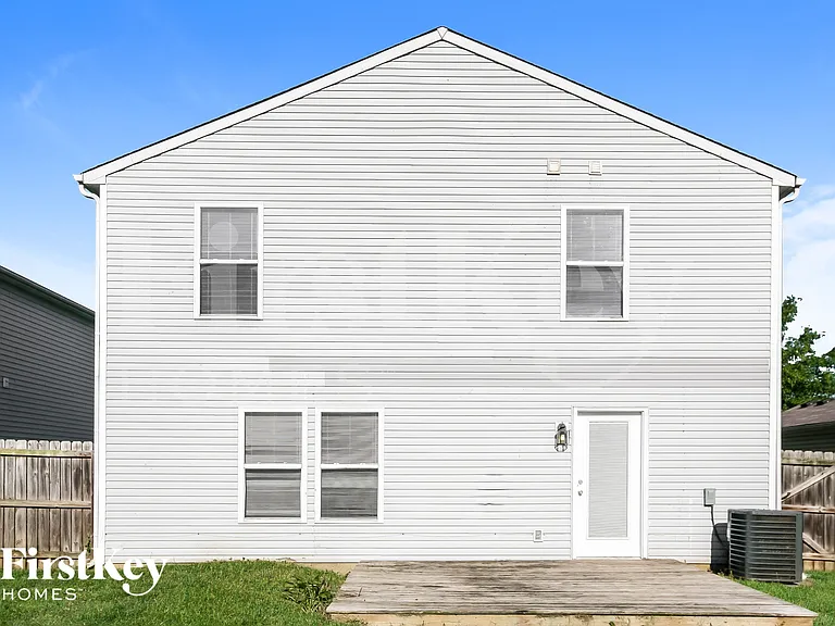 6321 Monteo Dr — Photo 14