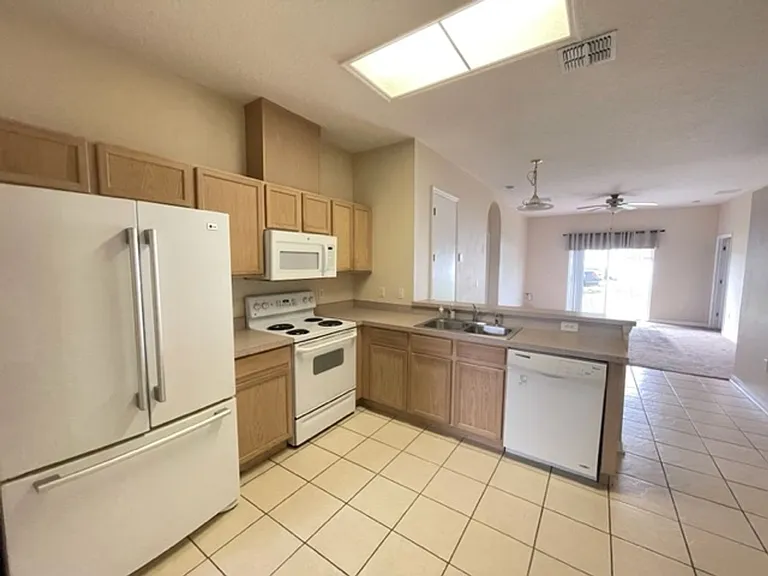10190 Granite Bay Dr — Photo 3