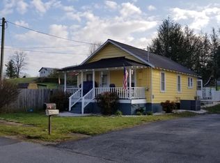 202 Lee St, Unicoi, TN 37692