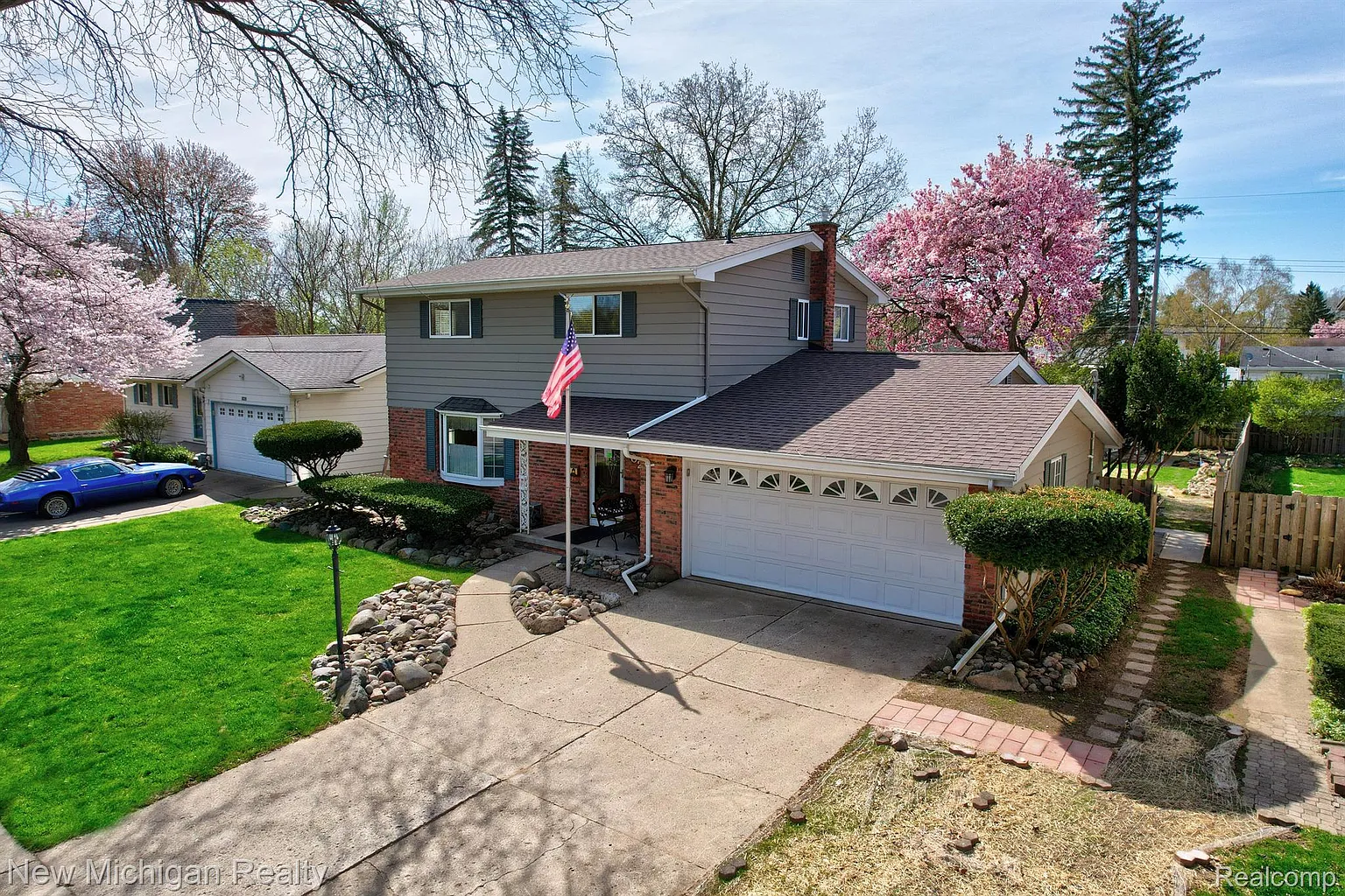 1024 Skyview Dr photo 1