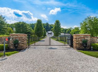 3415 Hankinson Rd, Granville, OH 43023