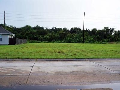 4212 Lac Bienville Dr, Harvey, LA, 70058
