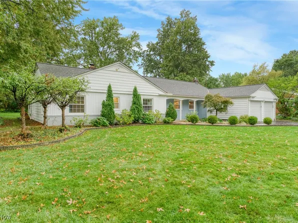 37550 Arlington Dr, Willoughby, OH 44094
