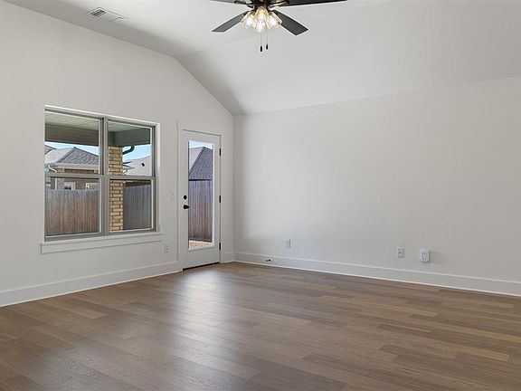 5th image of 3208 Piney River Dr