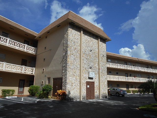 1st image of 3505 NW 48th Ave APT 515