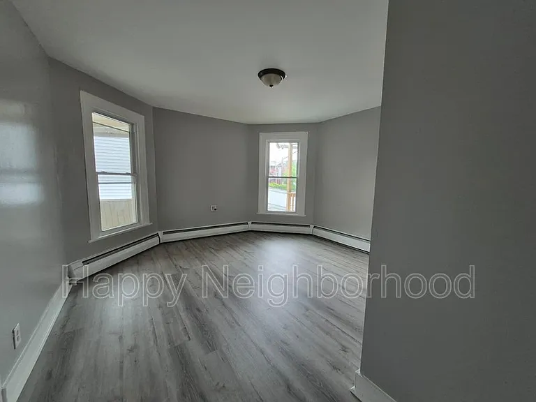 46 Green St #1F — Photo 7