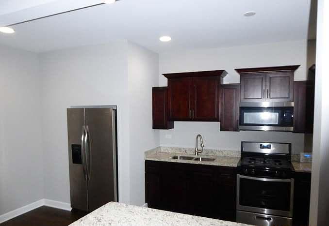 1st image of 908 N Leclaire Ave #2