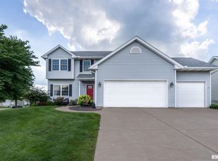 6310 Friendship Path, Bettendorf, IA 52722