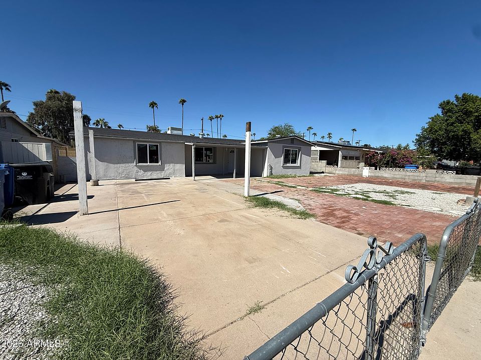 2nd image of 4144 N 32ND Avenue