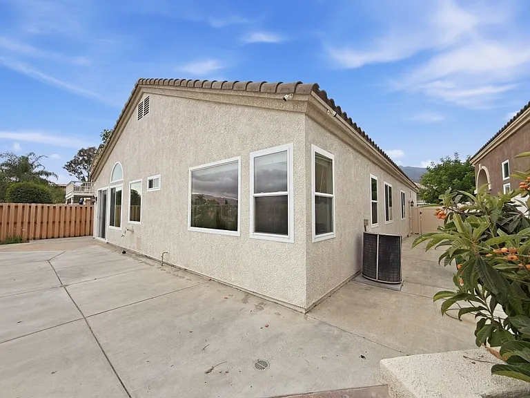 22810 Mountain Ash Cir — Photo 34