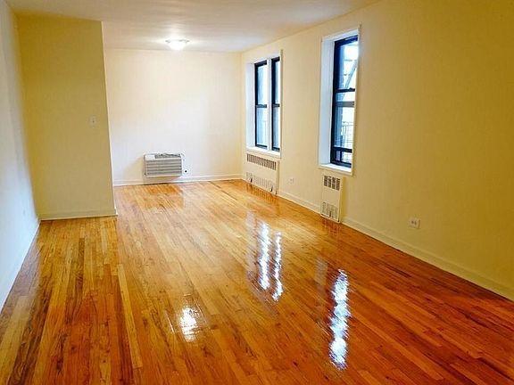 5th image of 35-15 Leverich St #2