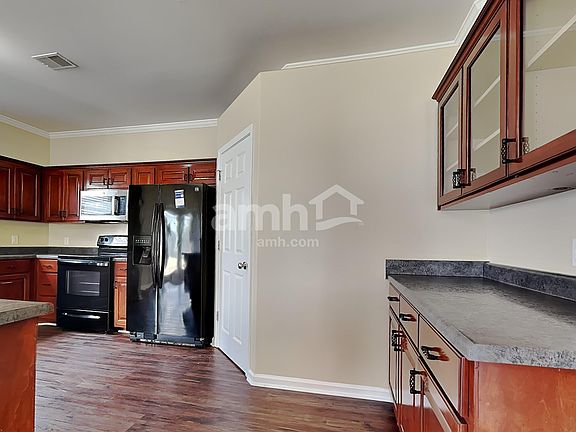 4th image of 103 Lake House Rd