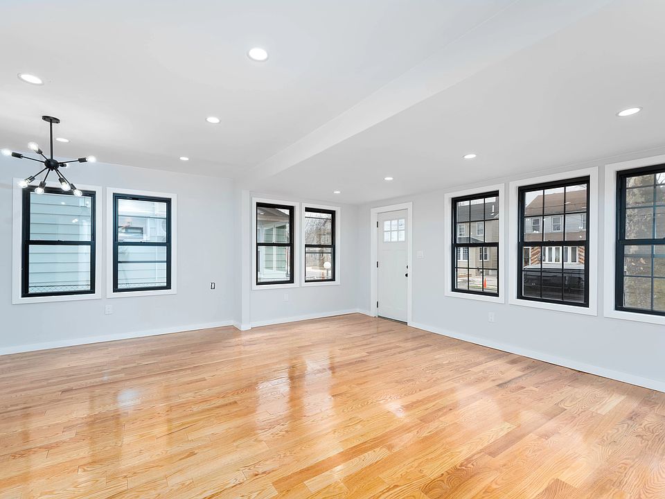 1st image of 115-45 200th St