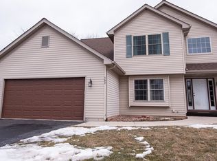 157 Hastings Way SW, Poplar Grove, IL 61065