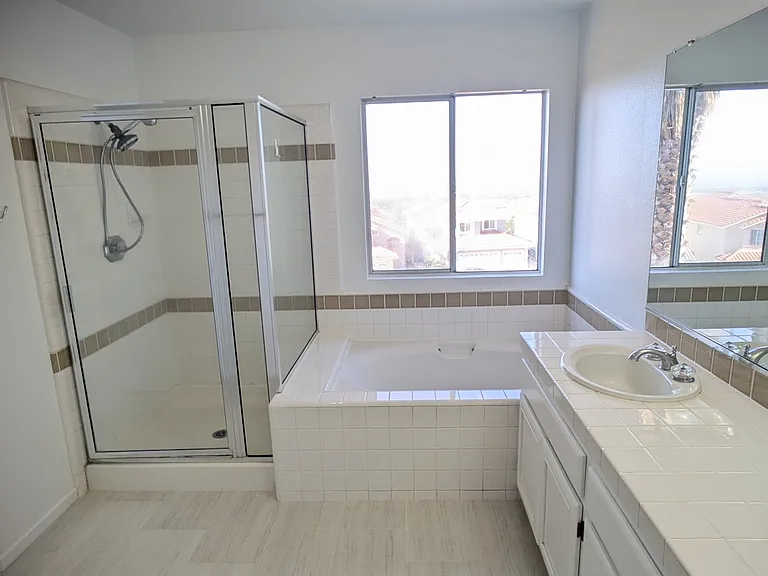 19932 Ahwanee Ln — Photo 12