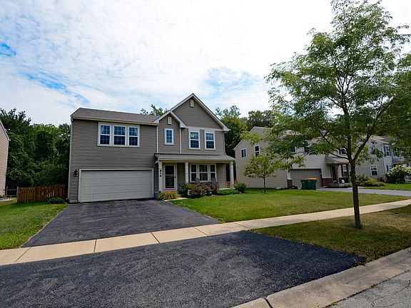 2nd image of 814 Neufairfield Dr