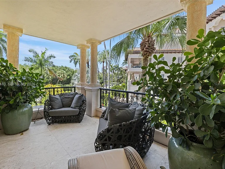 19122 Fisher Island Dr #19122 — Photo 39