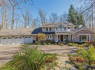 3225 Crabtree Ln, Hunting Valley, OH 44022