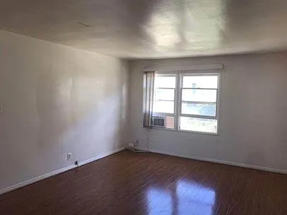 Silverlake Garden Apartments — Photo 63